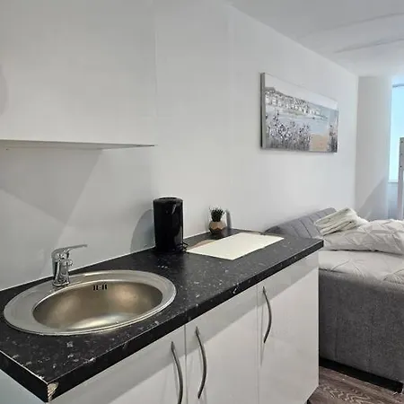 Small Studio For Group Of 5 In Delta Croydon Dpf3 Exterior photo